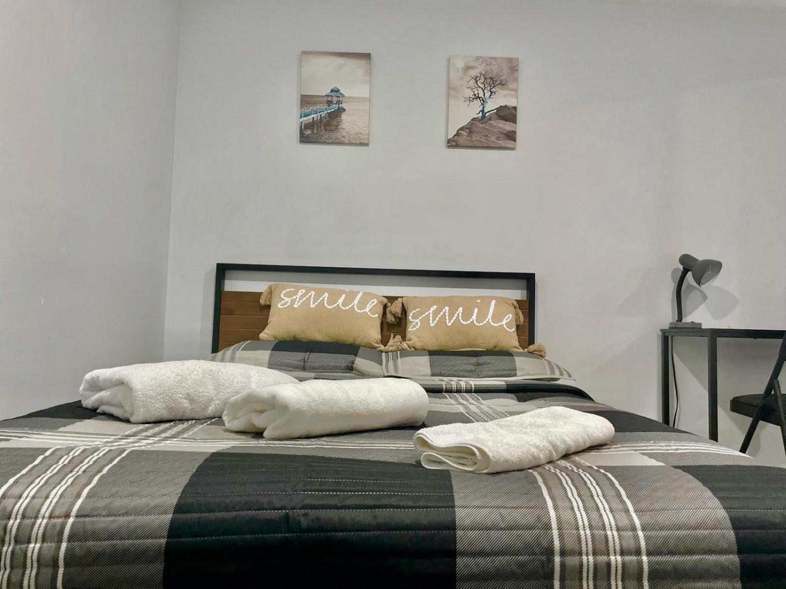 Cozy Room In A Quiet Neighbourhood تورونتو المظهر الخارجي الصورة